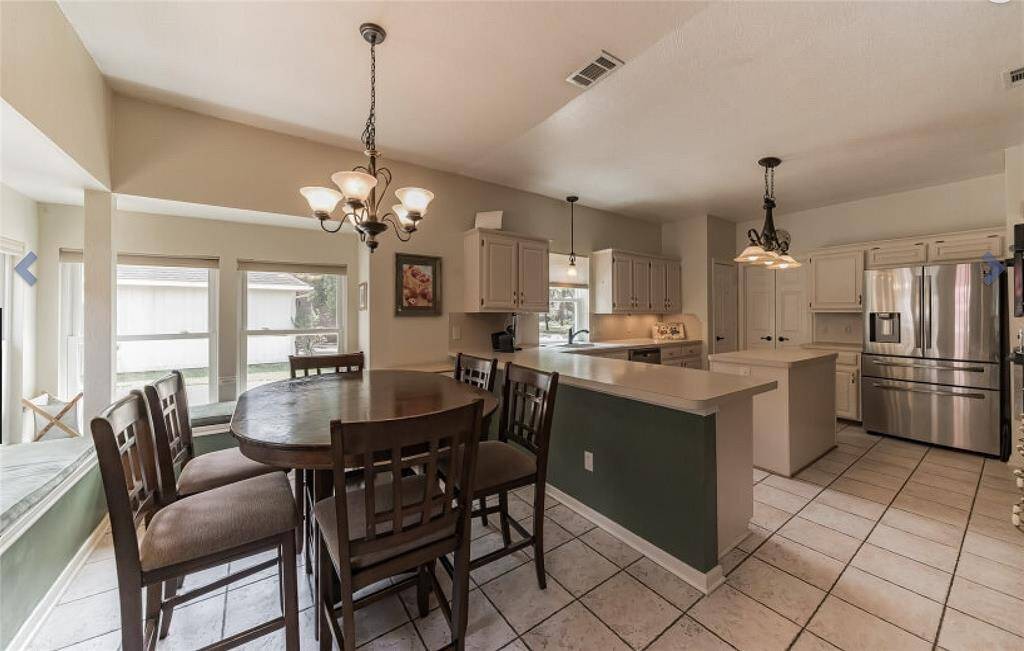 View of kitchen/breakfast