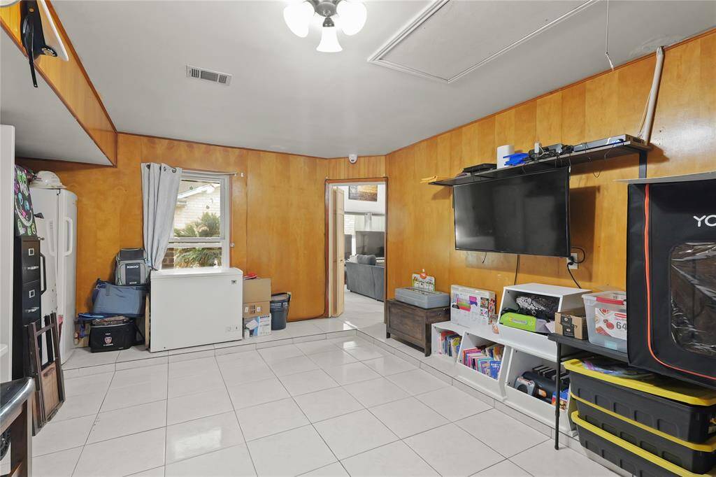 Play Room