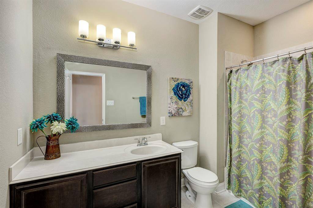 Large hall bath