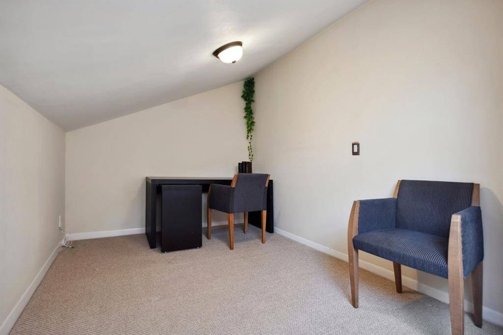 Flex Space in Bedroom 2.