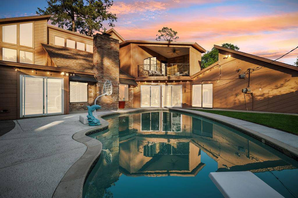 Stunning Backyard!
