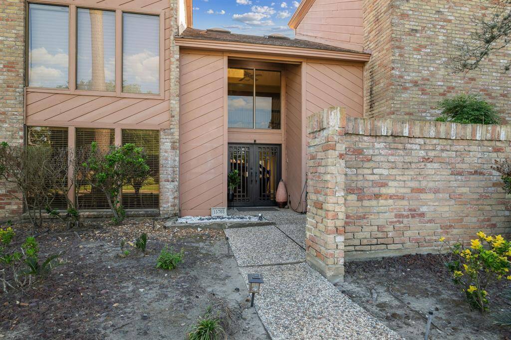 Secluded and intimate entrance.