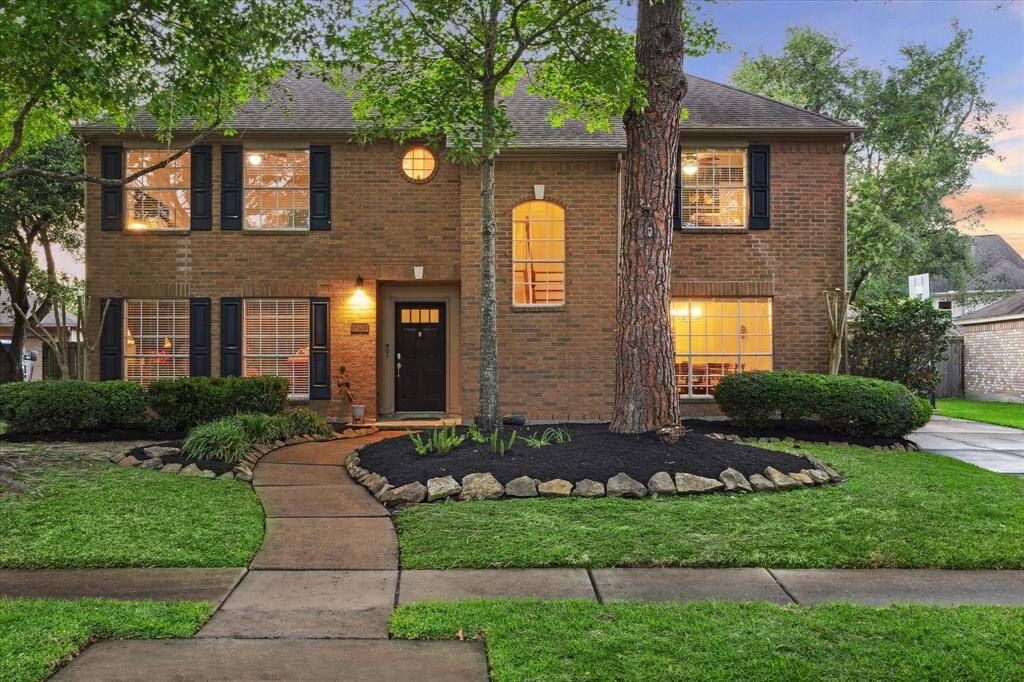 15907 Turtle Bay is beckoning you to come home!