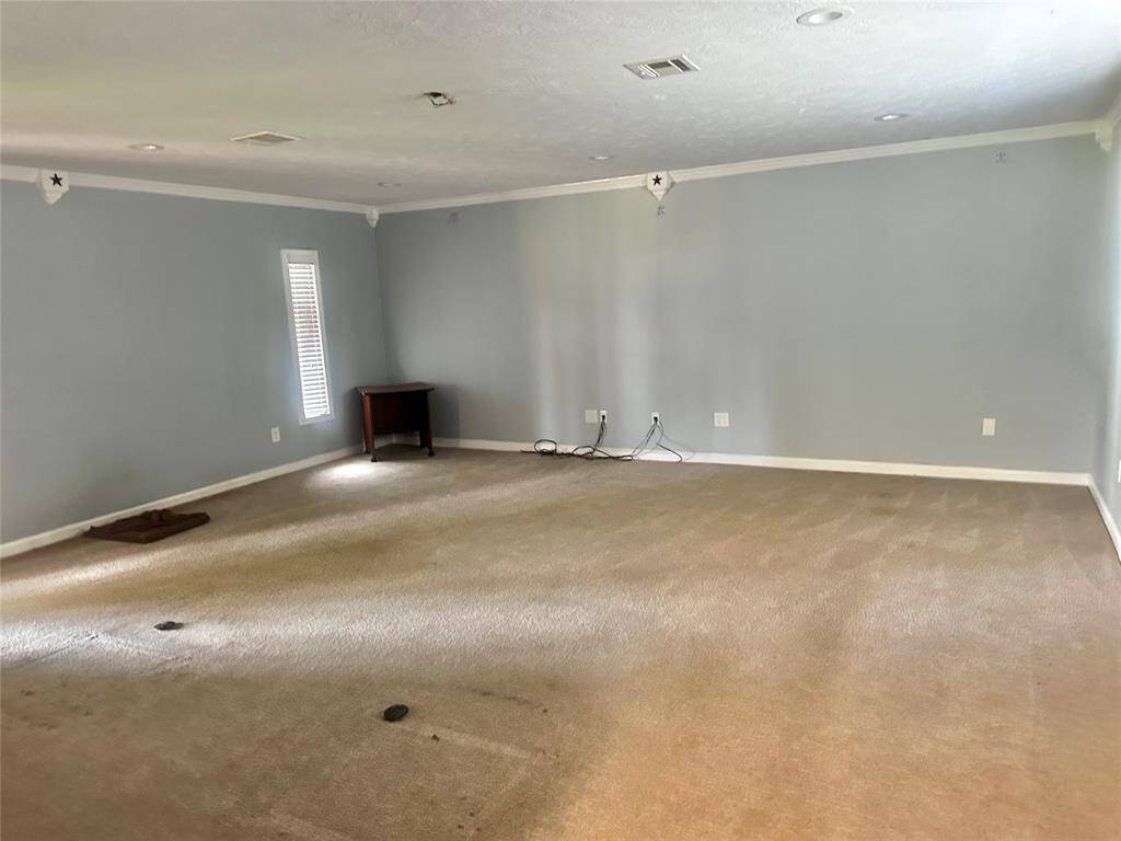 Over sized game room
