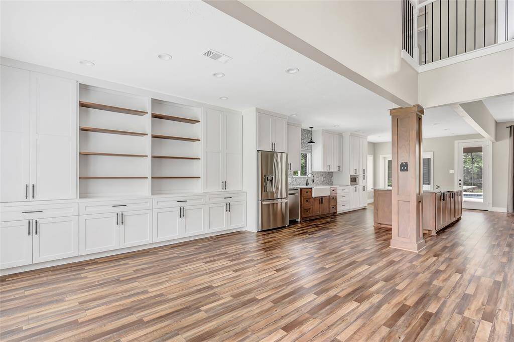 This beautifully designed home office is the perfect space for productivity and focus.