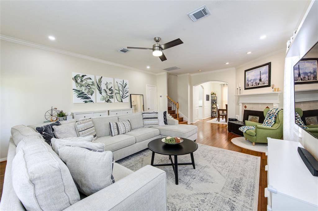 Bright and modern living room area with plenty of room.