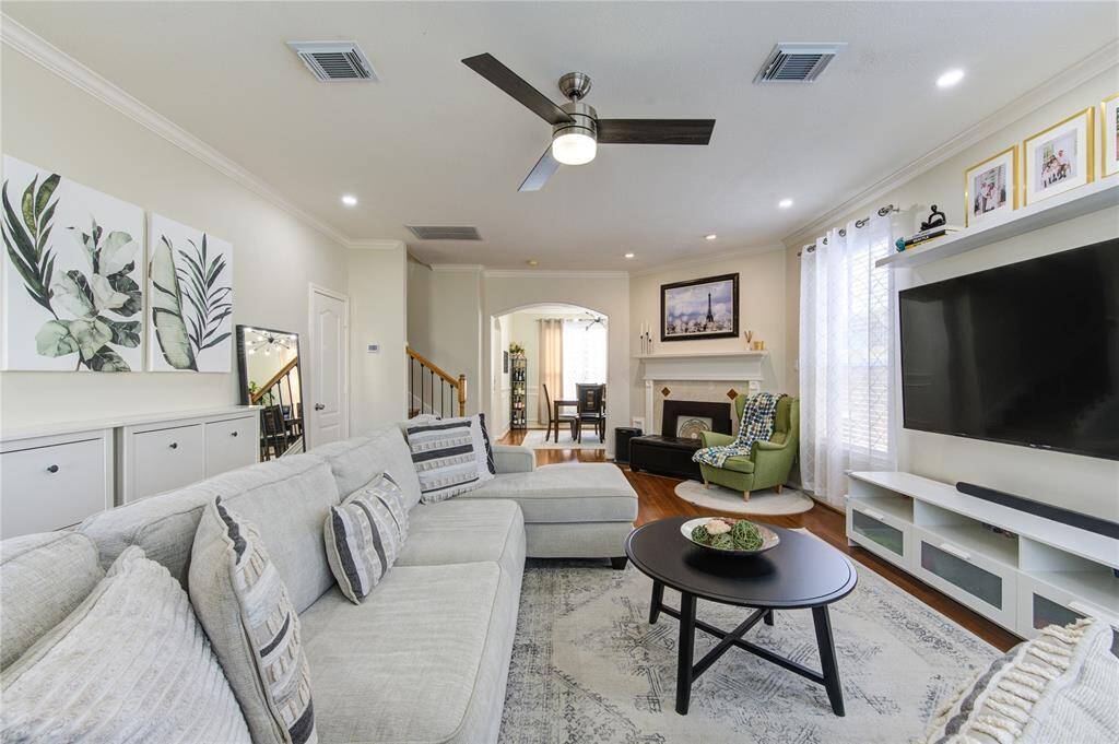 Recess lighting and lots of windows makes this home bright and beautiful.