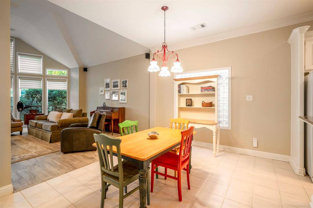 The breakfast room flows right into the living room, so there's space to accommodate larger pieces.