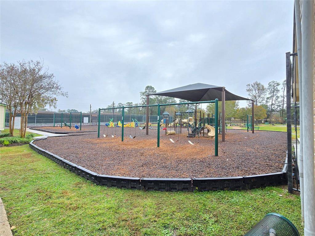 Yet another park very close to the home, also has a tennis court.
