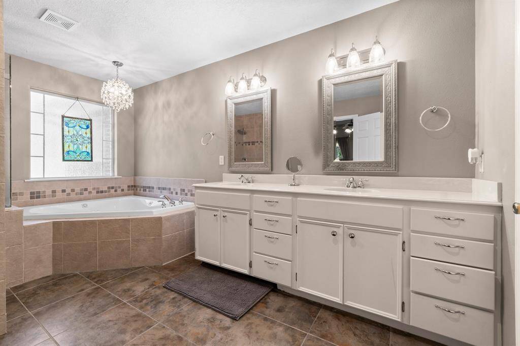 Primary bath
