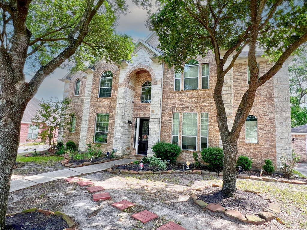 Beautiful 2 story home with Brick elevation.