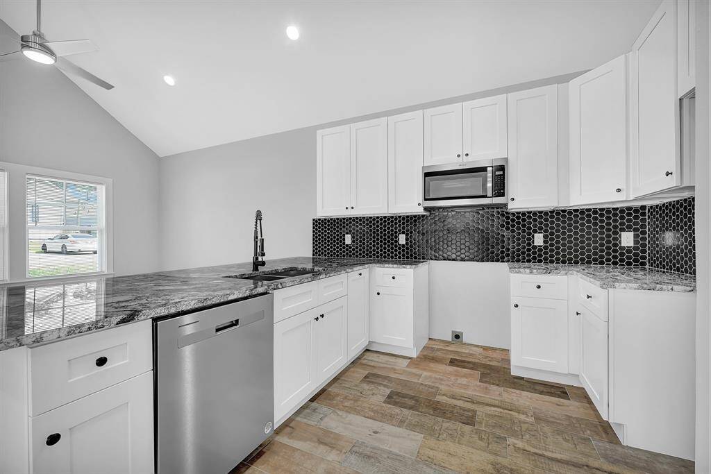 Kitchen-- Stove to be added this week
