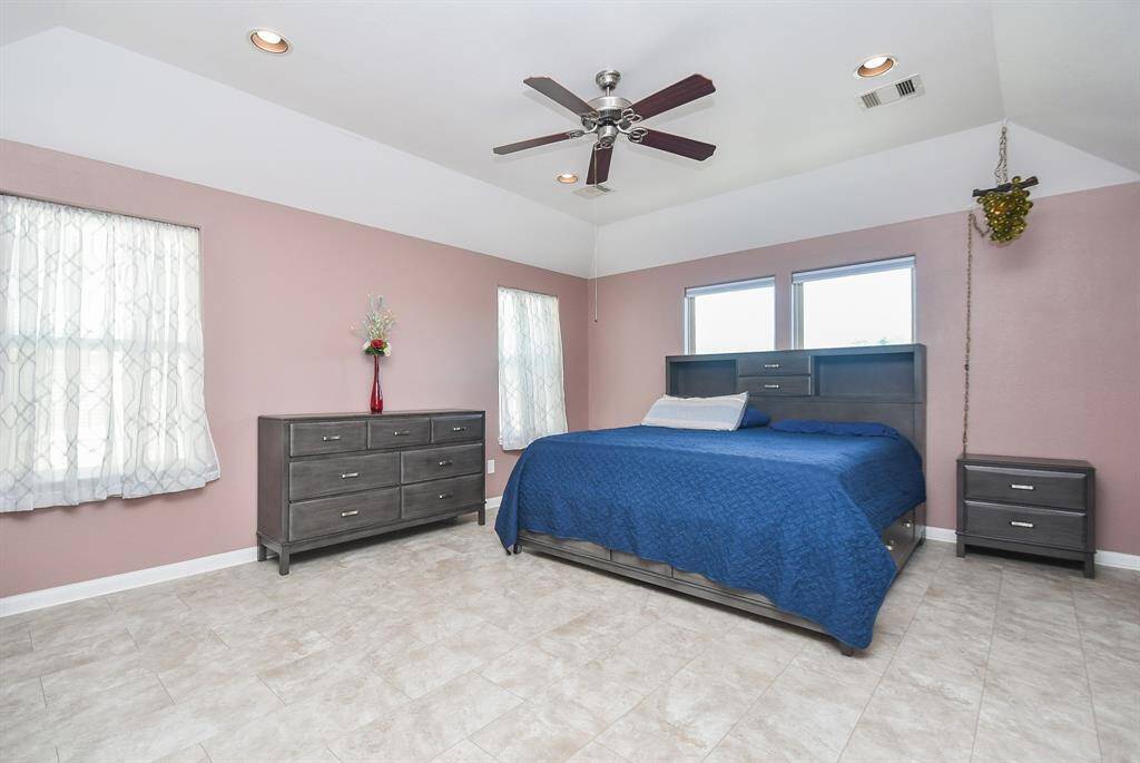 Primary bedroom