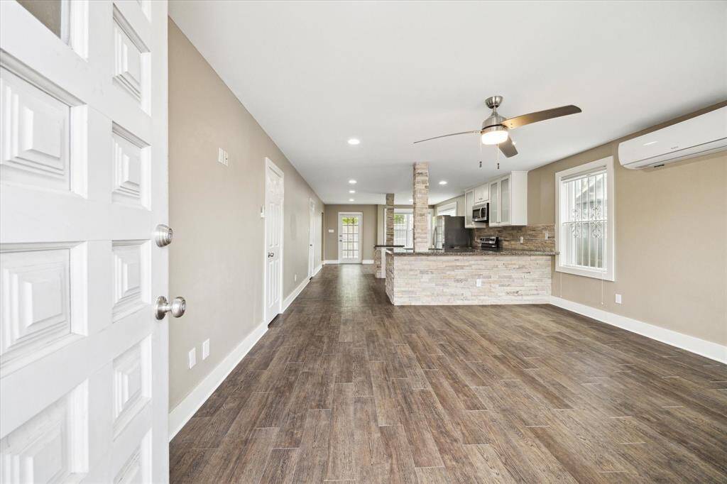 Warm, open spaces invite one.