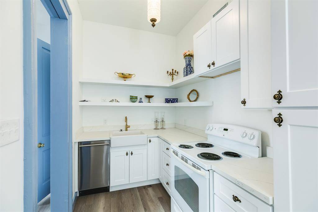 downstairs unit 3
