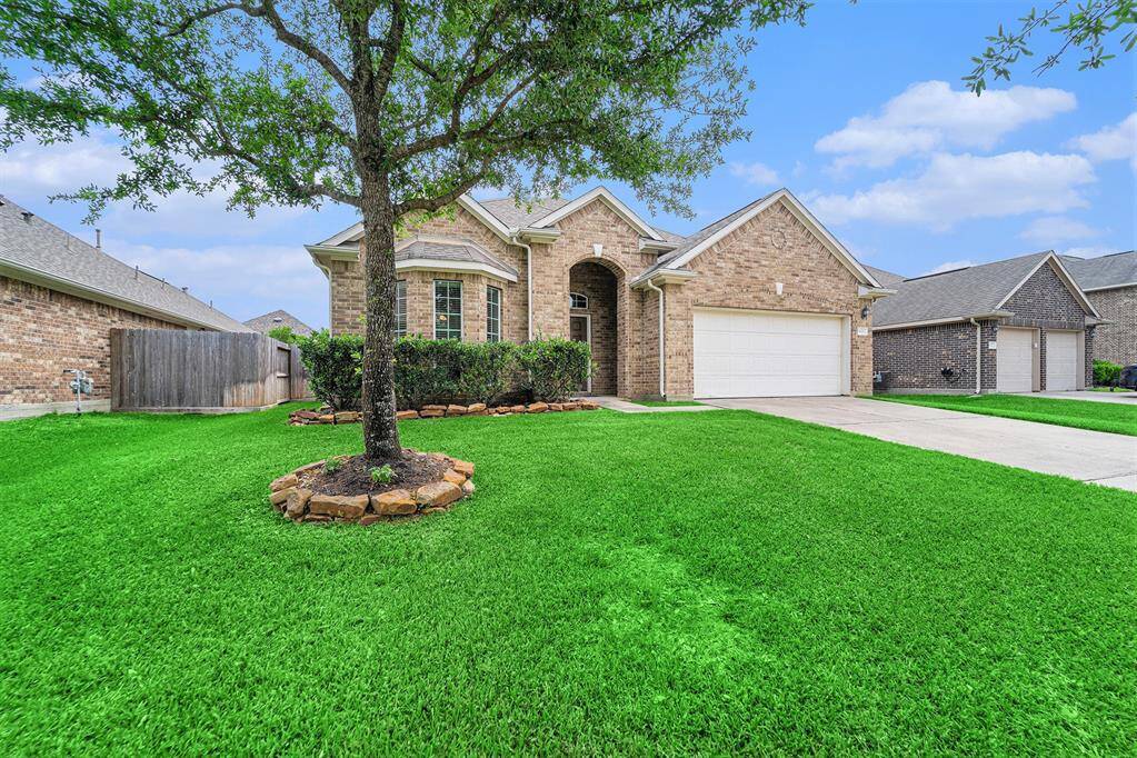 Don't miss the opportunity to make this home yours!