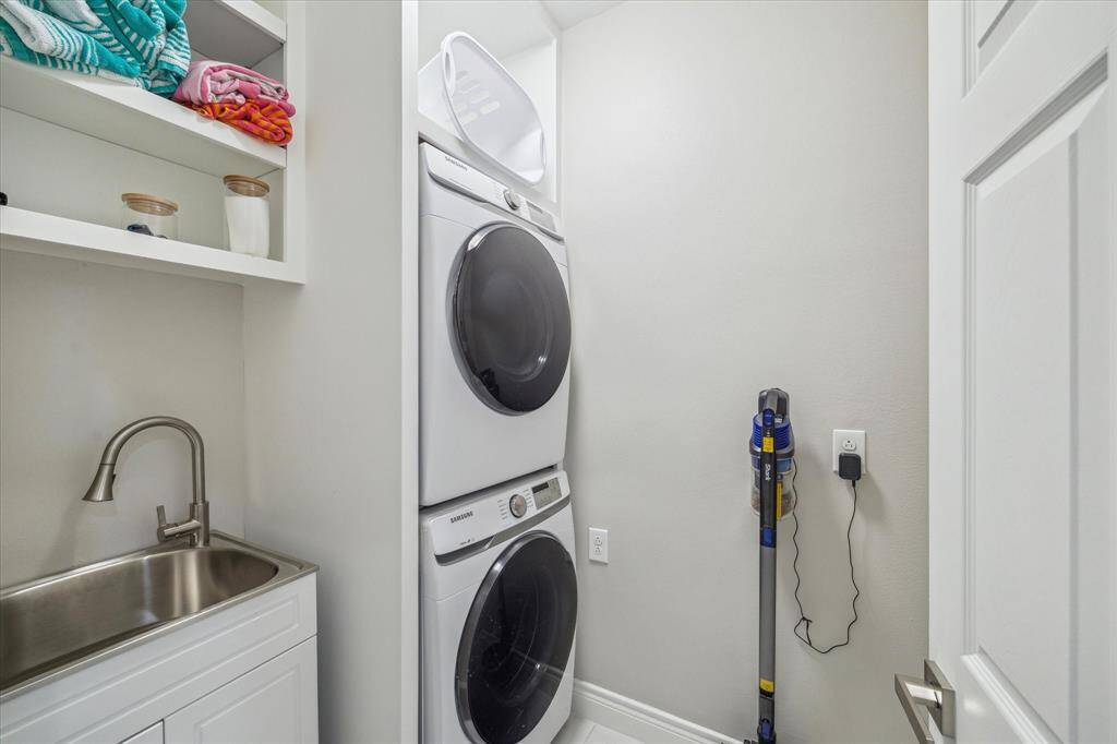 Laundry with sink