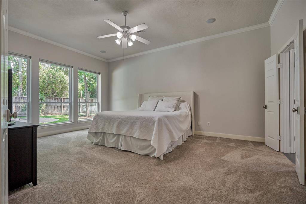 Ample room for large furniture, reading nook, and more!
