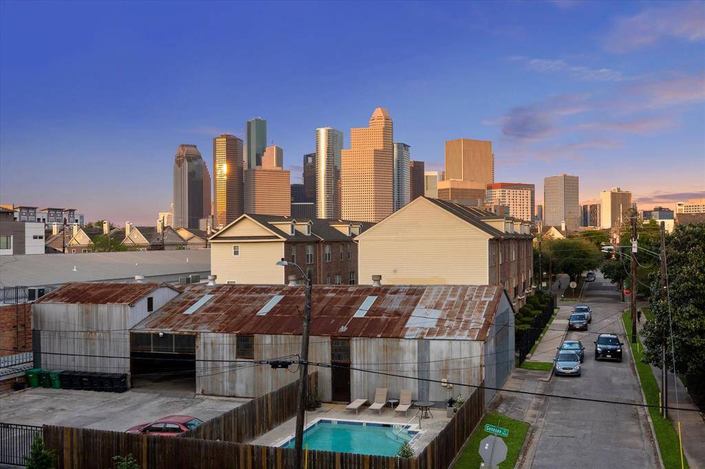 Don't wait - make this AMAZING view yours today!