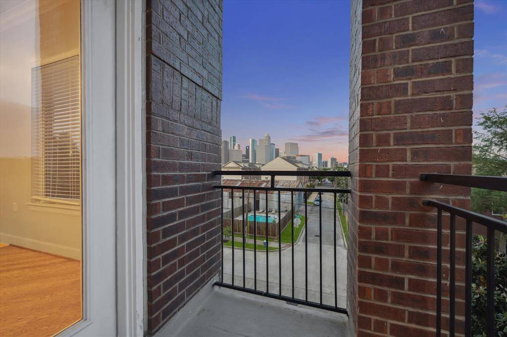 A cozy private balcony offering stunning views—perfect for enjoying a quiet moment or soaking in the scenery after a long day!