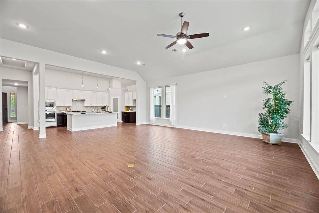 Open concept floor plan is ideal for entertaining.