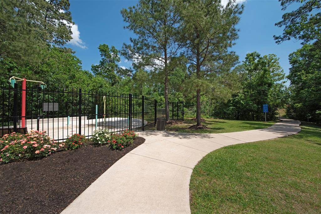 Walking Trails on South Diamondhead now have another Splash Pad (for Newport Resident)
