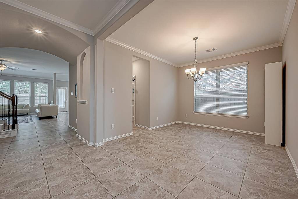 Formal Dining