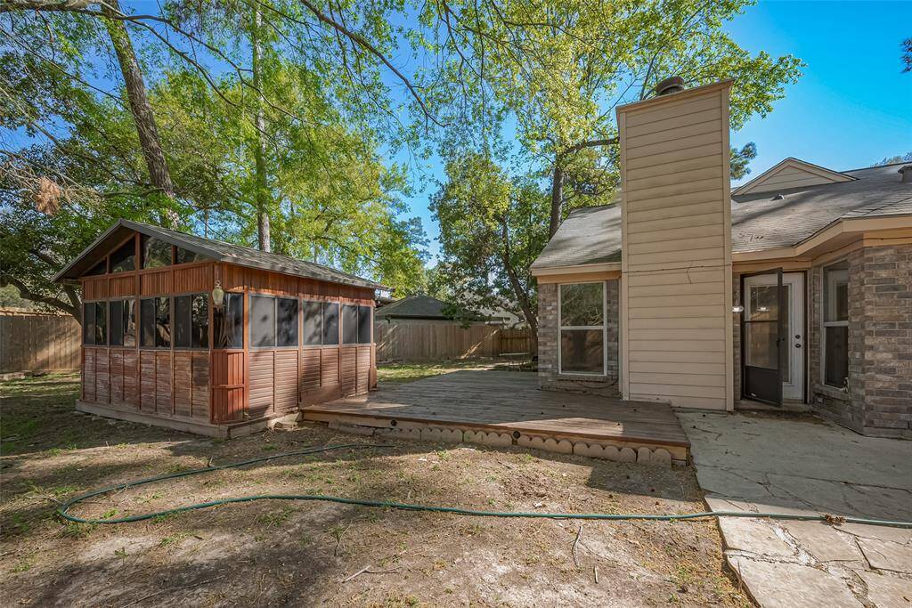 Wood Deck and hot tub (not operating)