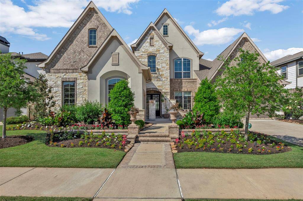 Welcome to 19510 Pecan Flats Place