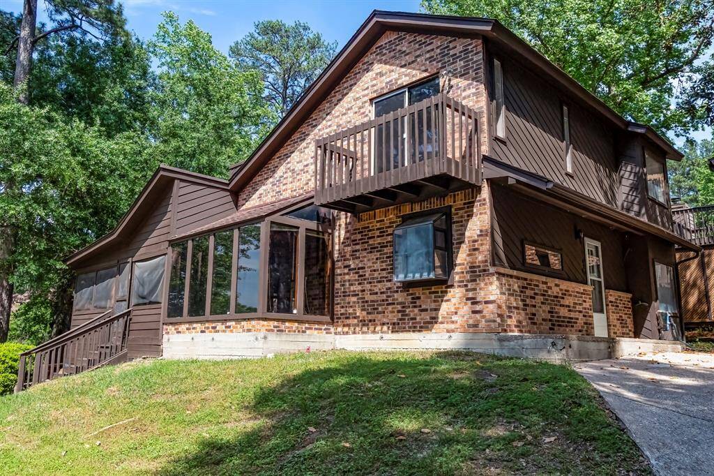 Welcome to 200 Fountain Lake Unit 134 on Lake Livingston!