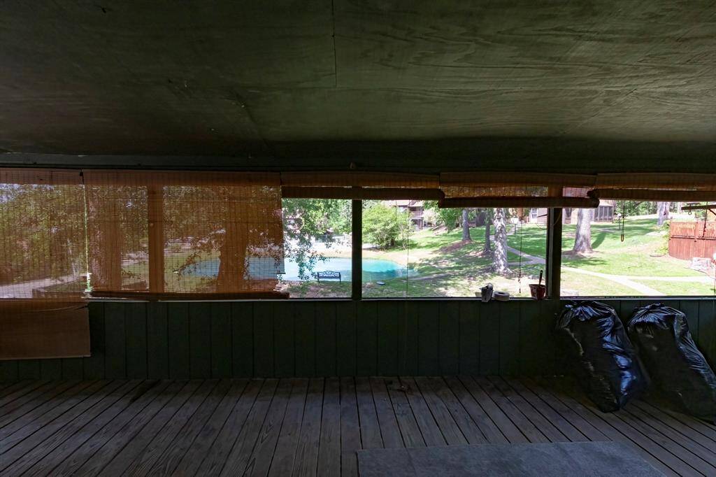 screened in porch