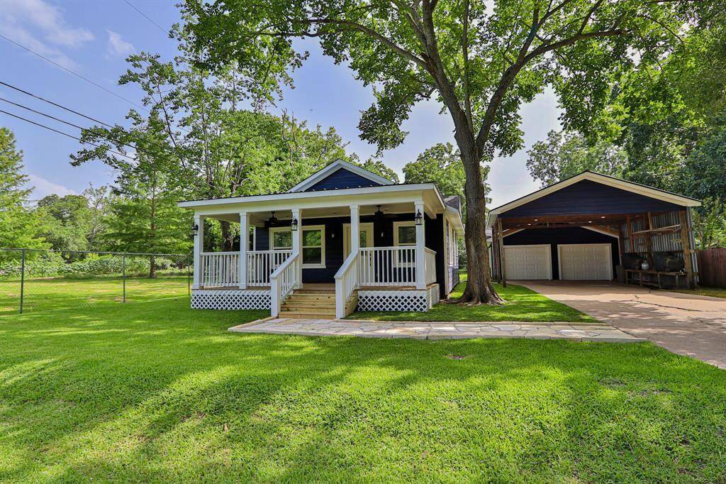 Welcome to 207 Edens Ave. League City, TX 77573