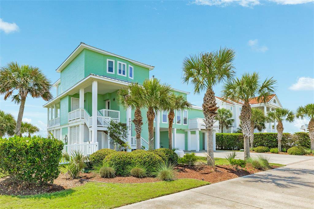Welcome to 20723 E Sandhill Dr