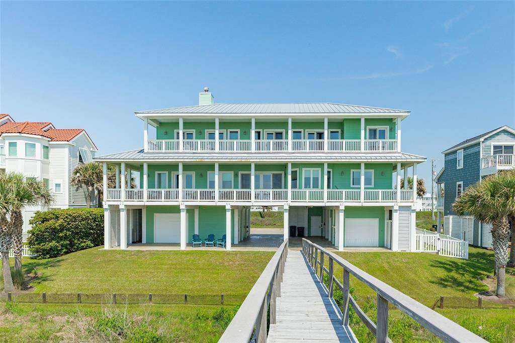 Make this wonderful beach home your Island Getaway!