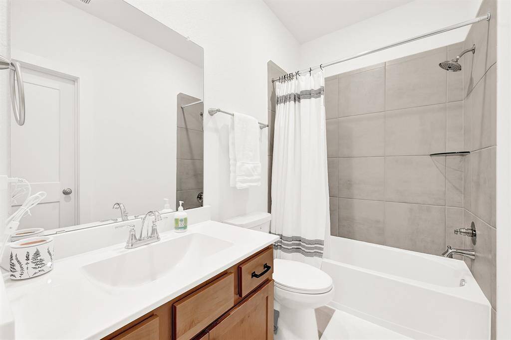 Secondary Bath