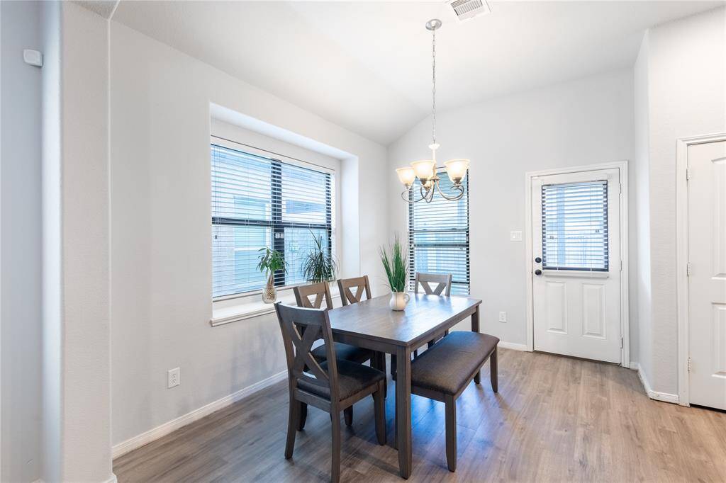 Breakfast Nook