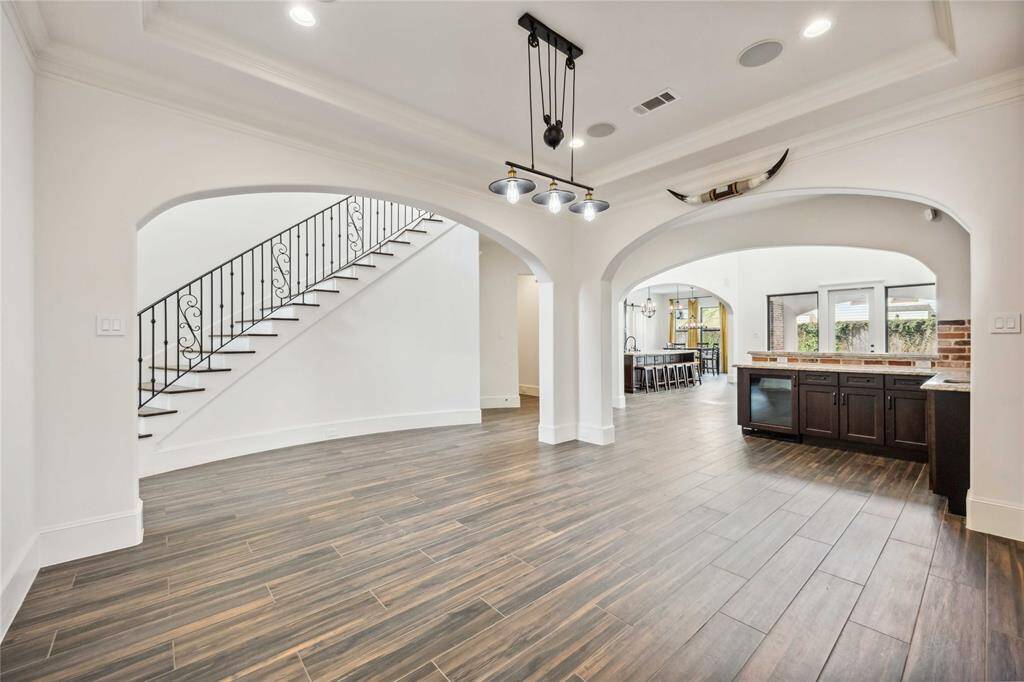 Flex Space, Den, Pool Area, Formal Dining