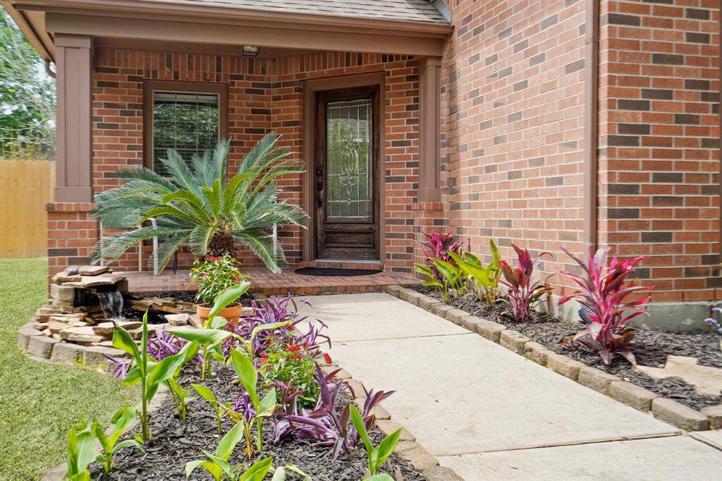 Covered Front Porch