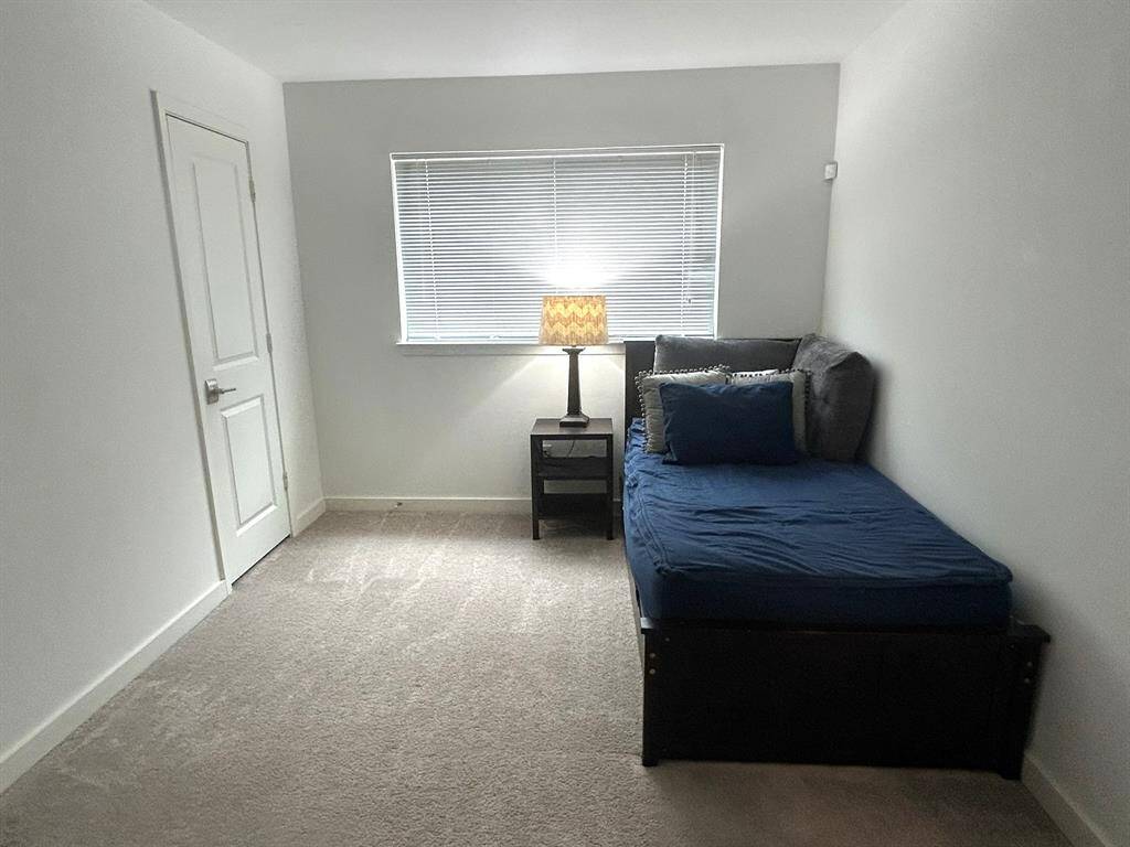 Secondary bedroom #2