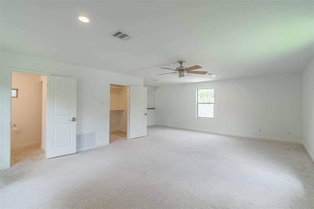 Opposite view of the game room.  The game room has its own A/C unit.