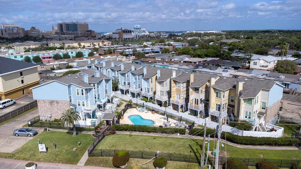 Front aerial view of the townhouses in this complex.