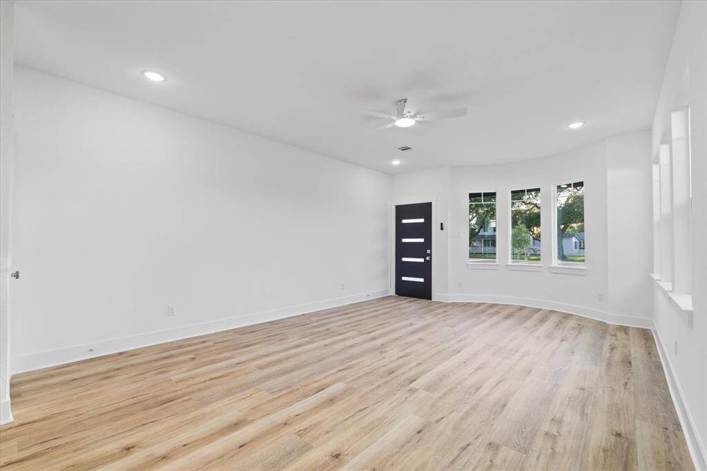 Floorplan of both the first and second levels. 3 bedrooms and 3 bathrooms!