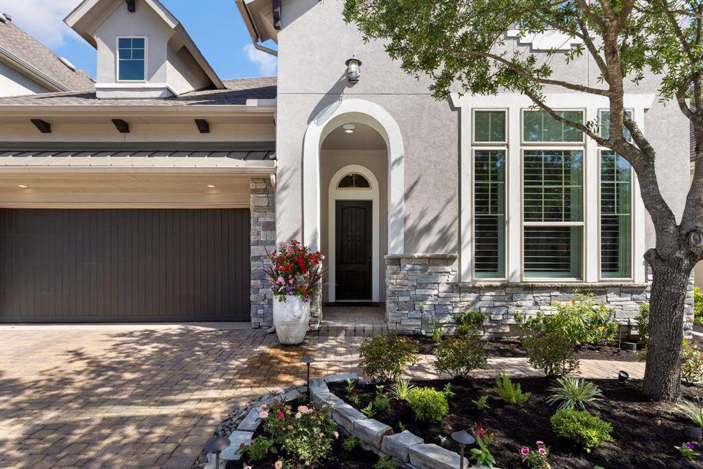 Known by many to be one of the best "lock & leave" lifestyles in The Woodlands area.