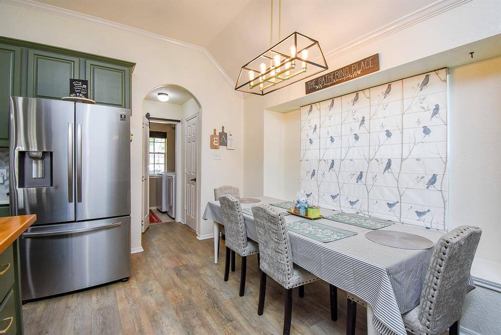 A hallway leads to the dining room, enhancing the functional layout.