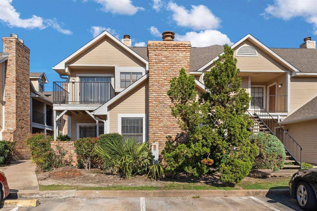 Enjoy the convenient location of 2300 Old Spanish Trail #1044 within the Riverwalk Condo community and additional parking spaces nearby.