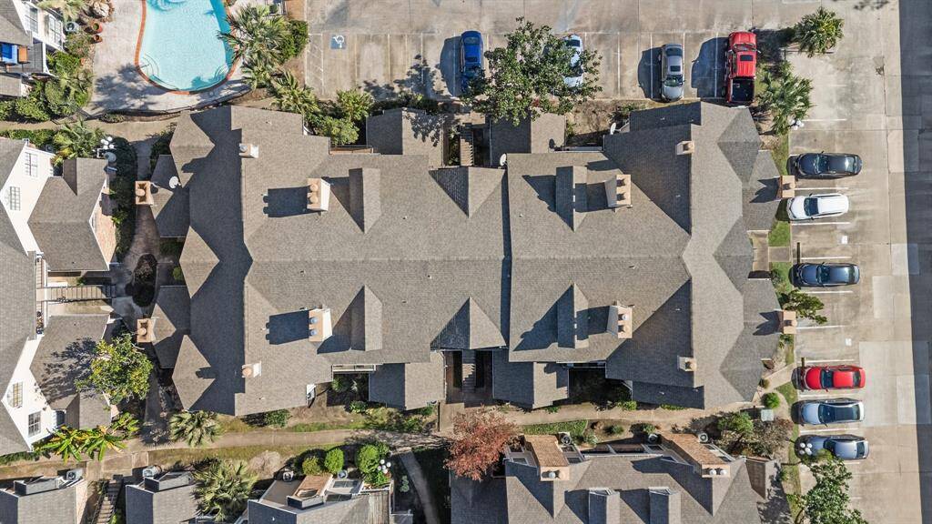A unique ariel view of the homes proximity to one of the Riverwalk Condo community pools!