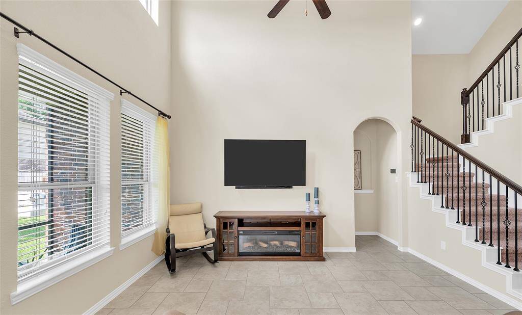 Another view of the living room.