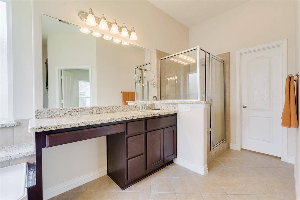 Separate garden tub and standalone shower!