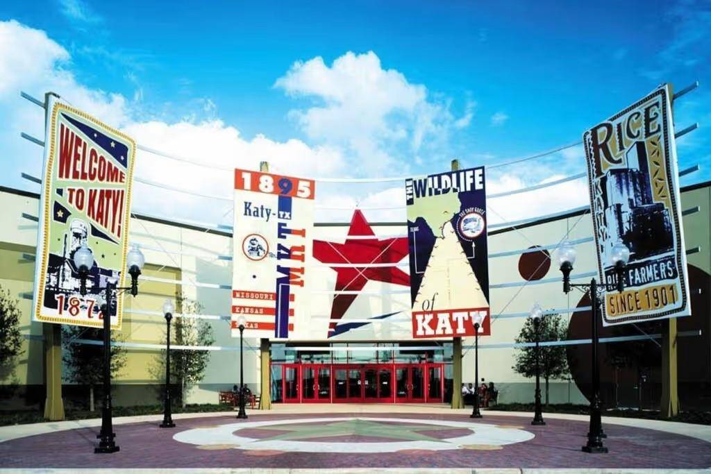 Katy Mills
