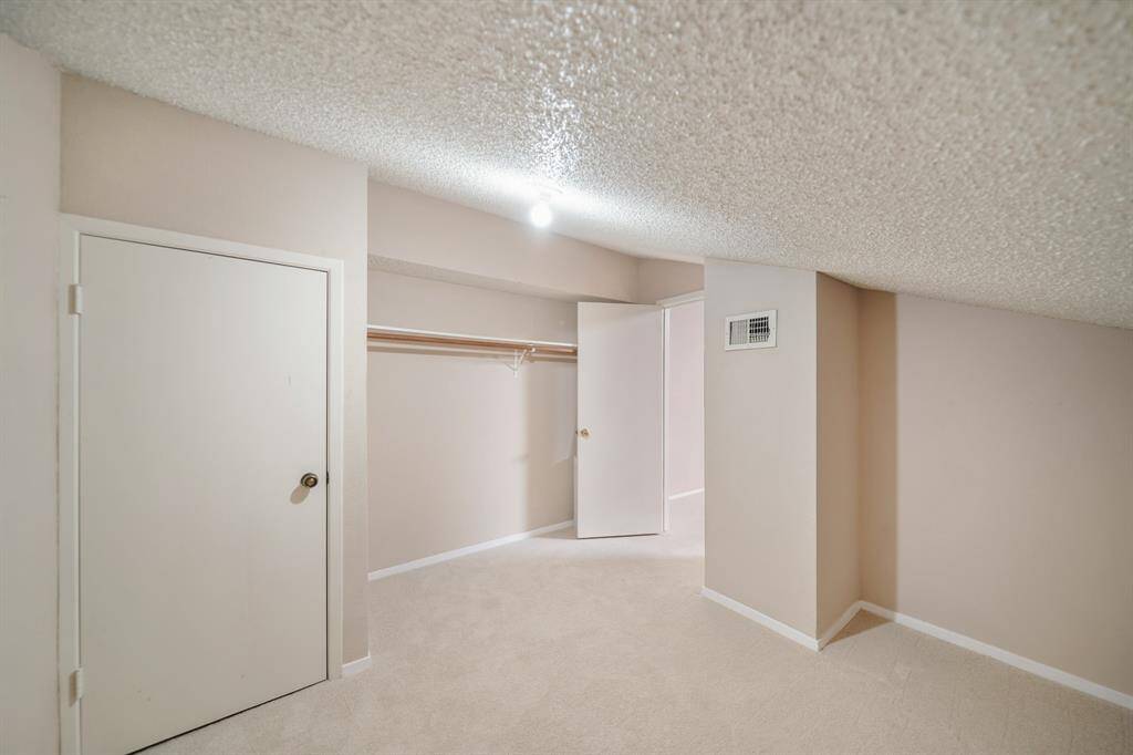 Included is a hanging wardrobe storage rod with shelf storage above.